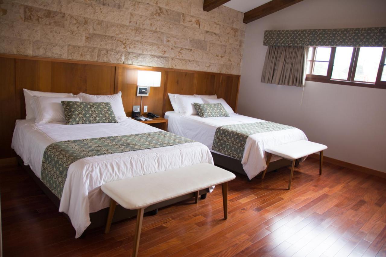Los Brezos Hotel Boutique Volcán Esterno foto